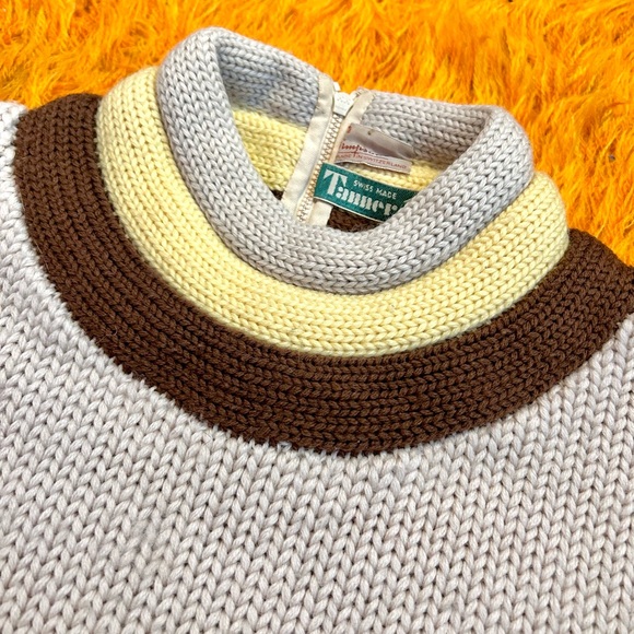 60s Vintage Mod Tri Toned Knit Acrylic Oversized Boxy Unisex Sweater - Picture 2 of 5